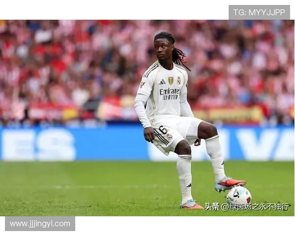 记者：皇马会在本周六决定卡马文加能否出战马德里德比